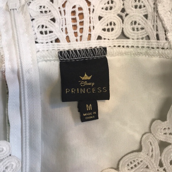 Disney Princess Cold Shoulder Fit Flare Dress Junior Medium - Picture 6 of 7